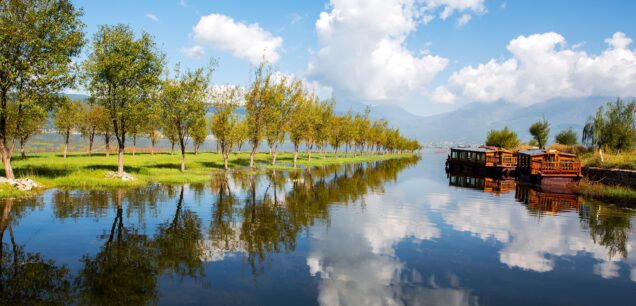 Lashi Lake