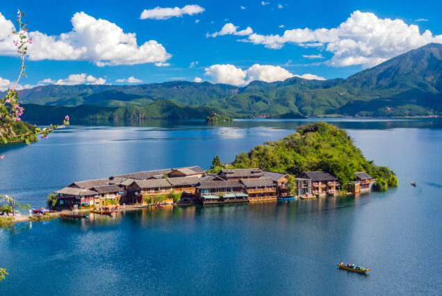 Lijiang Lugu Lake - SMCOrientrip luxury China tour