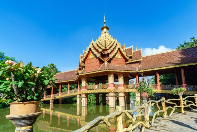 Xishuangbanna Manting Imperial Garden