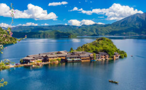 Lijiang Lugu Lake - SMCOrientrip luxury China tour
